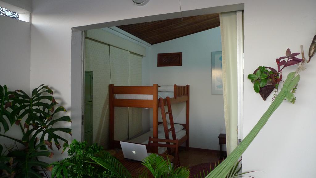 Hostel Pedra Da Sereia Salvador Bagian luar foto